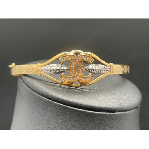 Ladies 18ct Yellow Gold Hinged Bangle (Pre-Owned)