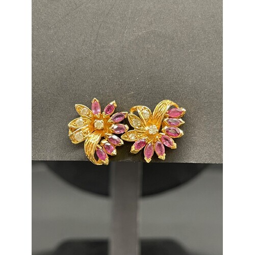 Ladies 14ct Yellow Gold Flower Design with Diamond and Purple Gemstone Stud Earrings