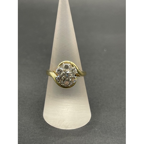 Ladies 18ct Yellow Gold Diamond Flower Ring