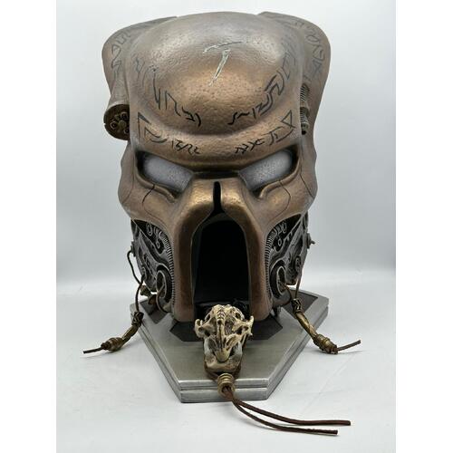 Sideshow Collectable AVP Alien Vs Predator Elder Ceremonial Mask Limited Edition with Box