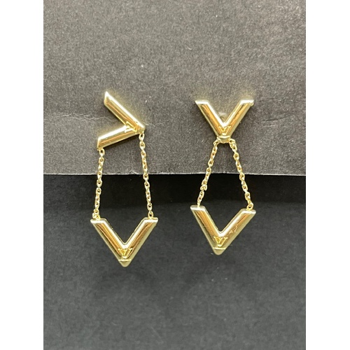 Ladies 18ct Yellow Gold LV Fancy Dangle Earrings