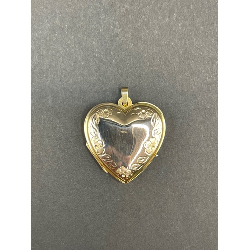 Ladies 9ct Yellow Gold Love Heart Locket Pendant