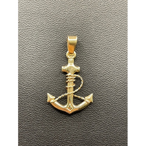 Ladies 9ct Yellow Gold Sail Anchor Pendant