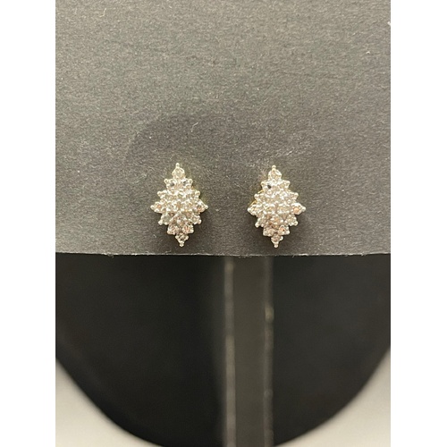 Ladies 9ct Yellow Gold Diamond Cluster Stud Earrings