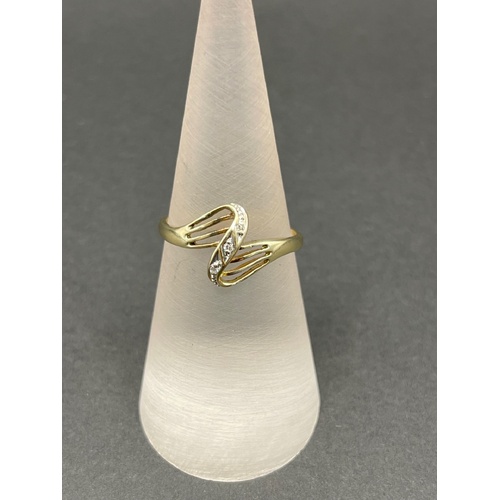 Ladies 9ct Yellow Gold Diamond Ring