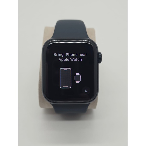 Apple Watch SE 2nd Gen 44mm GPS LTE Midnight Aluminum Case Midnight Sport Band