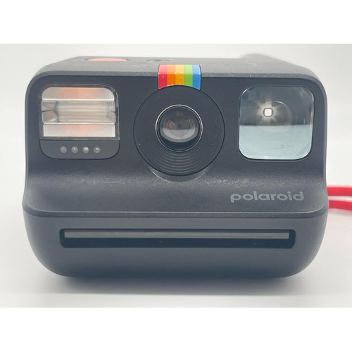 Polaroid Go Generation 2 Instant Camera Black with Charging Cable