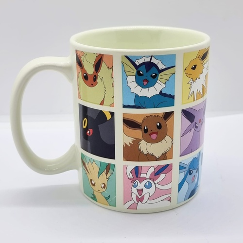 Pokémon Eeveelutions Mug with Electric Mug Warmer Official Pokémon Gift Set