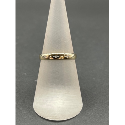 Ladies 9ct Yellow Gold 3 Stone Diamond Ring