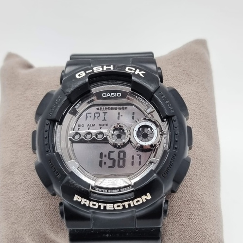 Casio G-Shock GD-100BW Digital Mens Black Watch 200m Water Resistant Shockproof