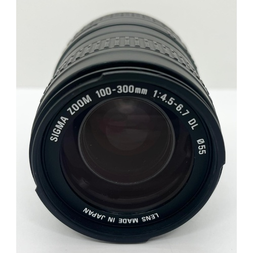 Sigma 100-300mm f/4.5-6.7 DL Zoom Lens for Pentax K-Mount Compact Telephoto Zoom