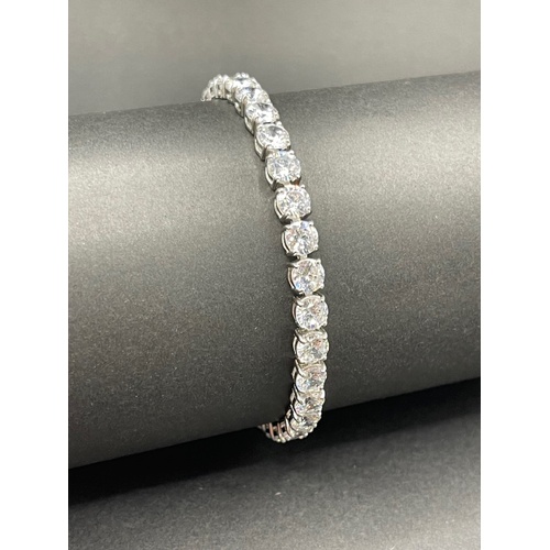 Ladies 925 Sterling Silver Tennis Bracelet