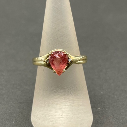 Ladies 9ct Yellow Gold Pink Gemstone Ring