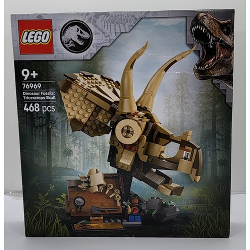 LEGO Jurassic World Dinosaur Fossils Triceratops Skull Set 76969 468pcs Age 9+
