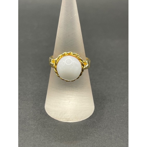 Ladies 9ct Yellow Gold White Dome Ring