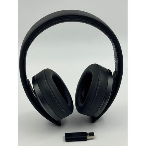 Sony PS4 Gold Wireless Headset Last of Us Part II Limited Edition