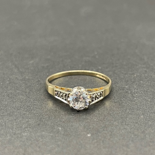 Ladies 9ct Yellow Gold Cubic Zirconia Ring