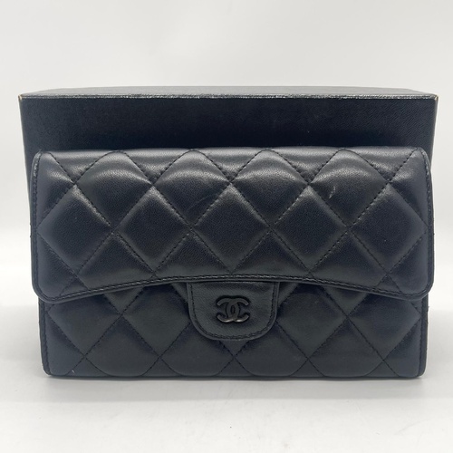 Chanel Classic Flap Lambskin Wallet Black Leather Black Hardware