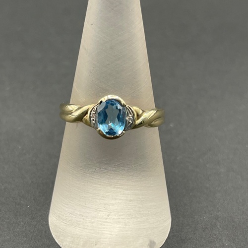Ladies 9ct Yellow Gold Blue Gemstone and Diamond Ring