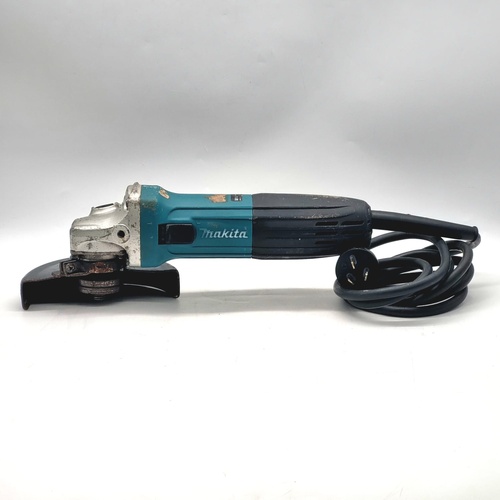 Makita GA5030 125mm 720W Corded Angle Grinder 230V 240V Power Tool