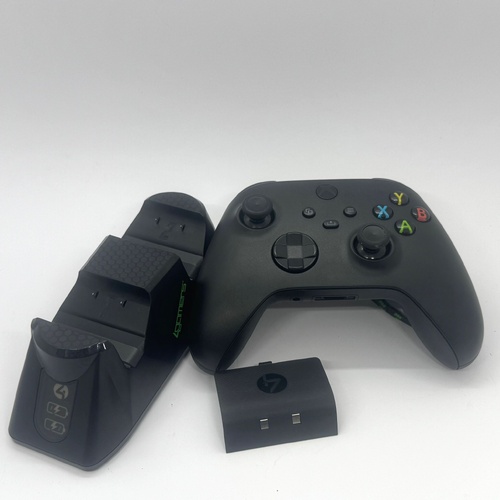 Microsoft Xbox 360 Controller Black with Charging Gaming Dock