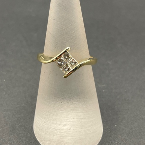 Ladies 18ct Yellow Gold Diamond Ring
