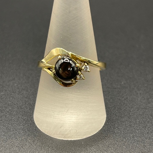 Ladies 18ct Yellow Gold Stone and Diamond Ring