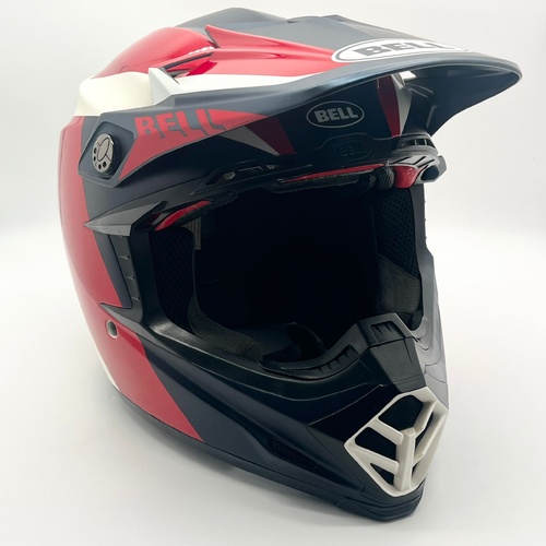 Bell Moto 9 Flex 3K Carbon MX Helmet Large with Oakley Troy Lee Goggles