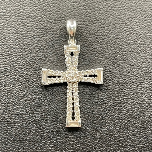 Ladies 18ct White Natural Diamond Cross Pendant