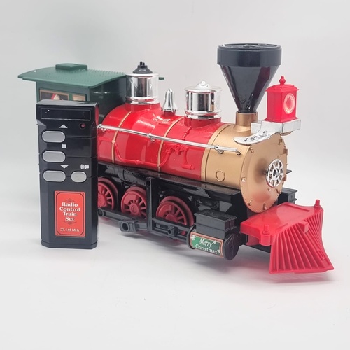 EZTec Vintage Holiday Express Christmas Train Set