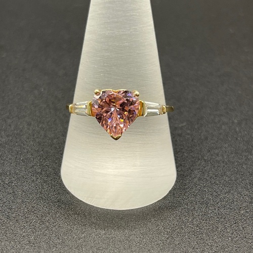 Ladies 14ct Yellow Gold Pink Heart Shape Gemstone Ring