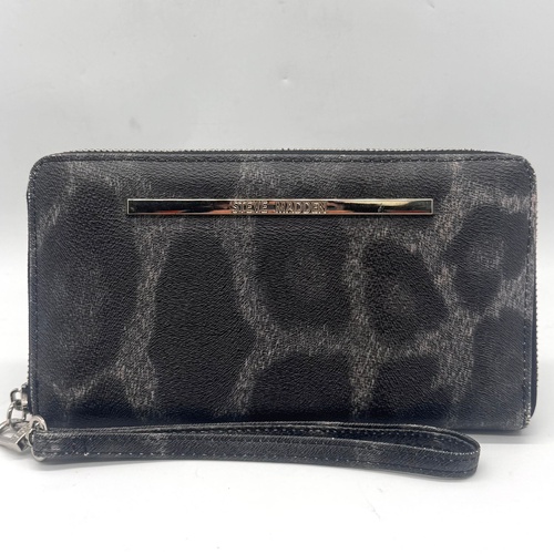 Steve Madden Bjess Leopard Wristlet Ladies Purse Animal Print