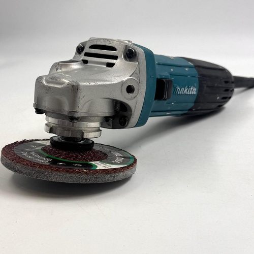Makita GA4030 100mm 230-240V 720W Corded Angle Grinder