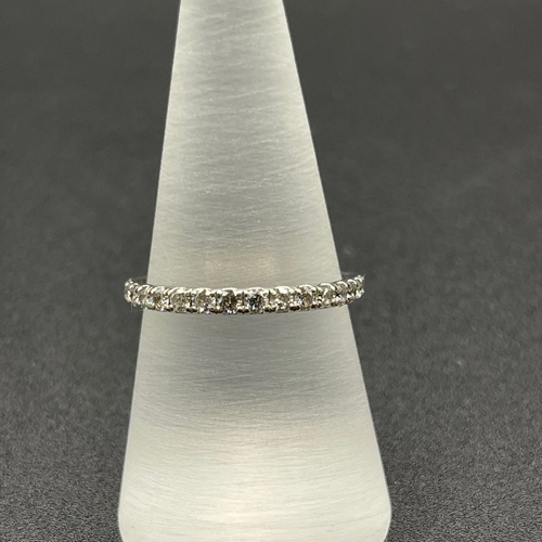 Ladies 14ct White Gold Natural Diamond Band Ring