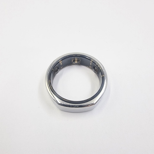 Oura Ring Heritage Generation 3 Size 13 Y1322900724 with Charger