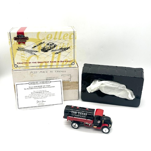 Matchbox Model of Yesteryear Texaco 1920 Mack AC Tanker 1:43 Diecast