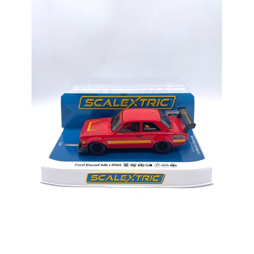 Scalextric C4571 Ford Escort MK1 RSR Ovenden 74 1:32 Slot Car