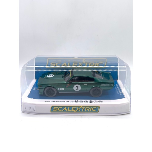 Scalextric C4256 Aston Martin V8 Chris Scragg Racing Slot Car 1:32