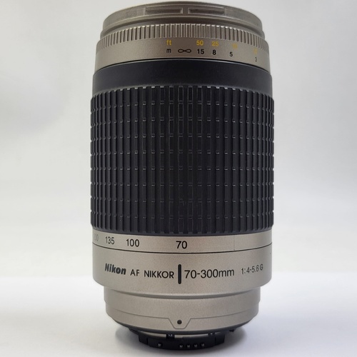 Nikon AF Nikkor 70-300mm f/4-5.6 G Silver Telephoto Lens with Hood