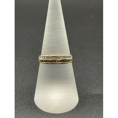 Ladies 9ct Yellow Gold Natural Diamond Ring