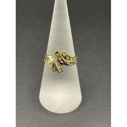 Ladies 10ct Yellow Gold Natural Diamond Ring