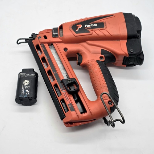 Paslode Impulse IM250A Cordless Angled Finish Nailer with Battery