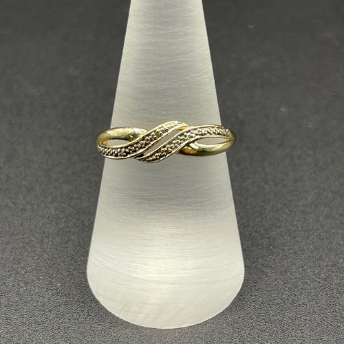 Ladies 9ct Yellow Gold Natural Diamond Ring