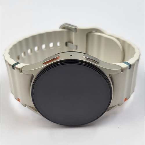 Samsung Galaxy Watch7 40mm GPS Android Cream Smartwatch