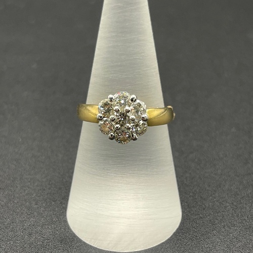 Ladies 18ct Yellow Gold Natural Diamond Cluster Ring