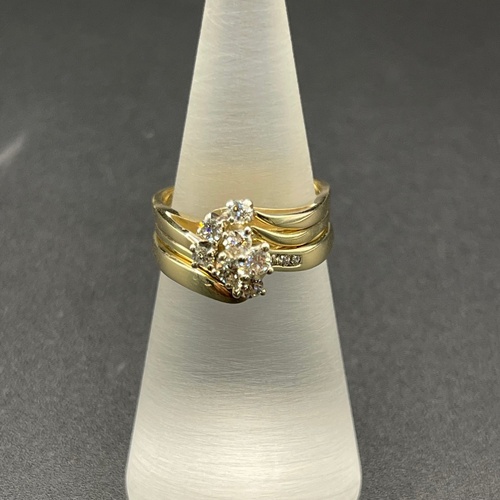 Ladies 9ct Yellow Gold Diamond Triple Ring Set