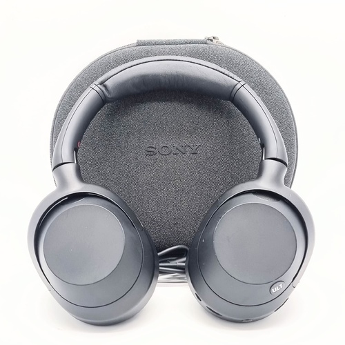 Sony ULT WEAR YY2981 Noise Cancelling Headphones Black with Case