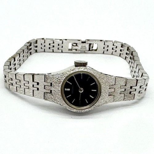 Seiko 1100-1480 Ladies Vintage Manual Wind Watch Bark Finish Japan