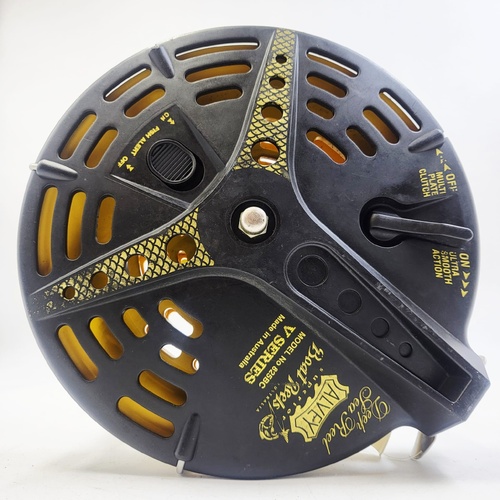 Alvey Superior 825BC V Series Fishing Reel 600m 23kg Heavy Duty Surf Casting Reel