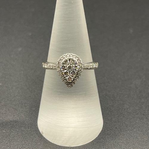 Ladies 9ct White Gold Diamond Cluster Ring